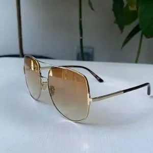 TOM FORD Lennox 62mm Oversize Aviator Sunglasses in Gradient  Brown TOM FORD Lennox 62mm Oversize Aviator Sunglasses | Nordstromrack main image 3